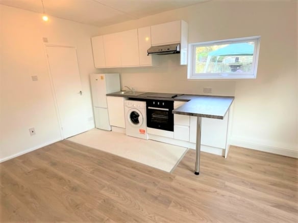 1 Bedroom Flat to Rent, Canning Crescent, N22