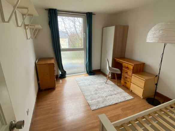 3 Bedroom Flat  For Rent, Clarence Road, Bounds Green N22