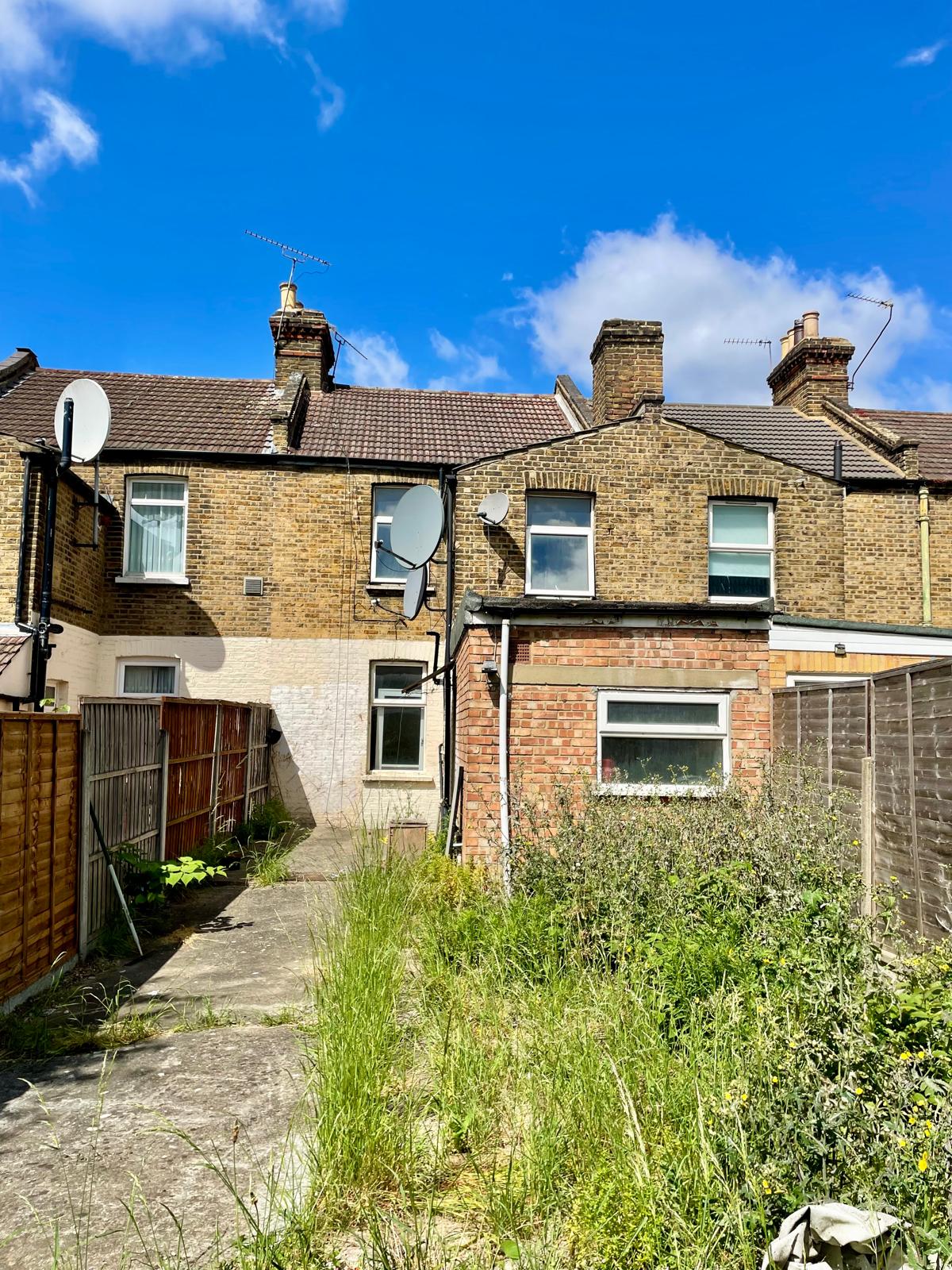 WhatsApp Image 2025-05-30 at 14.14.56 (1) 4 Bedroom House, N18