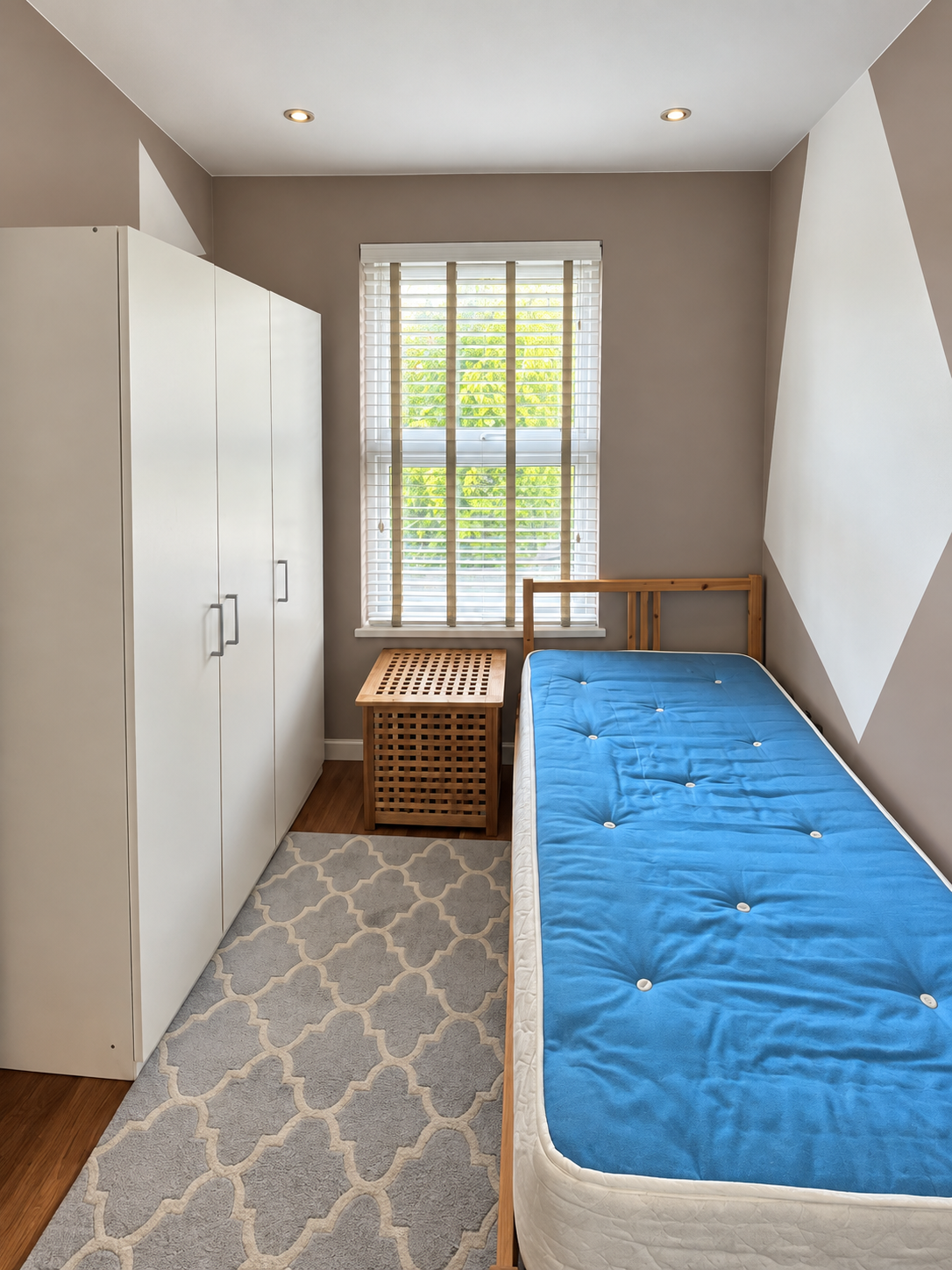 4 Bedroom House for Rent, N18
