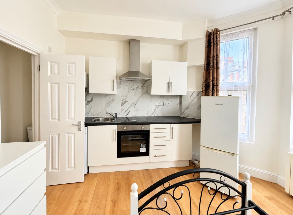 Studio Flat for Rent, N8
