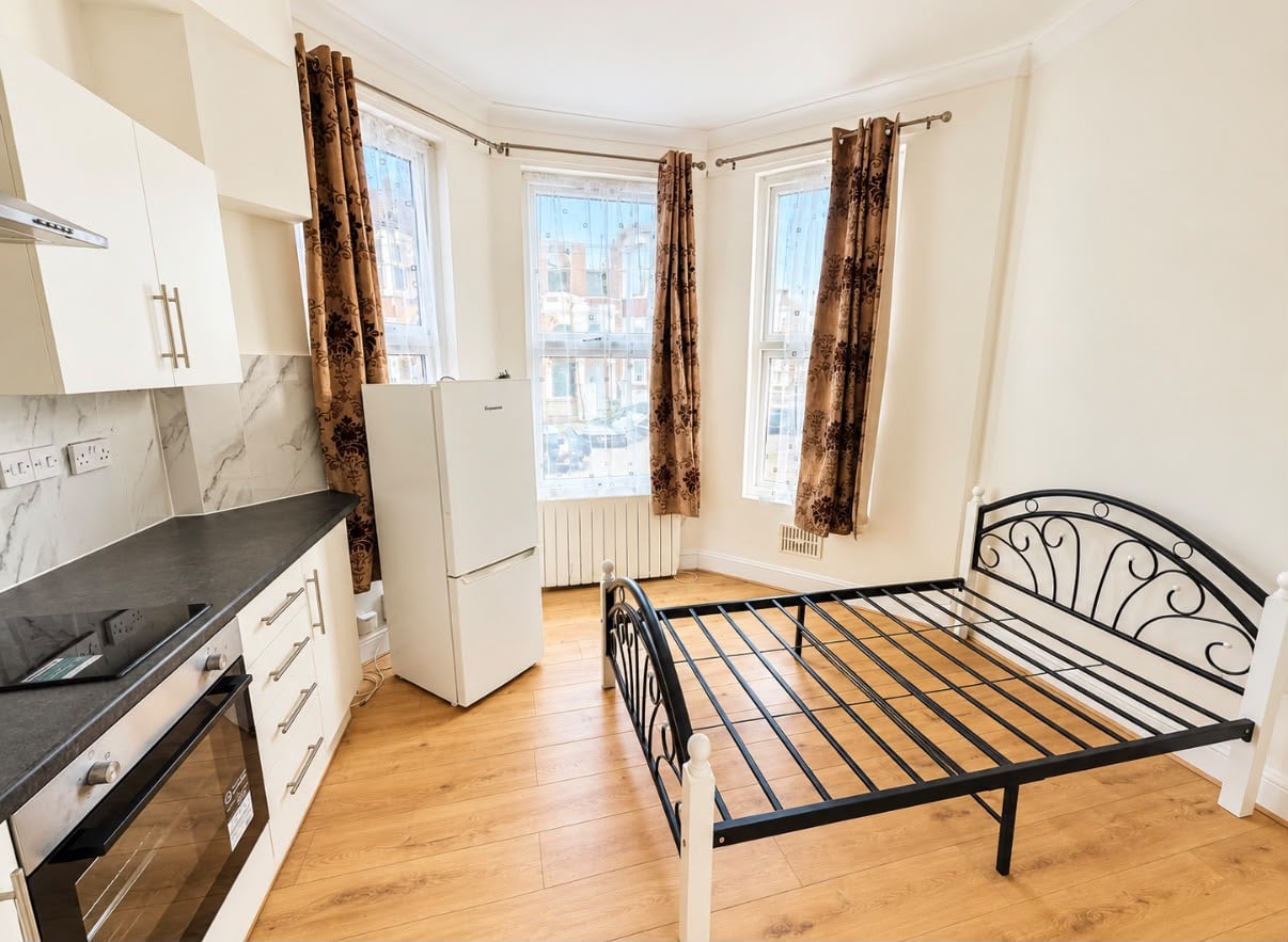 Studio Flat for Rent, N8