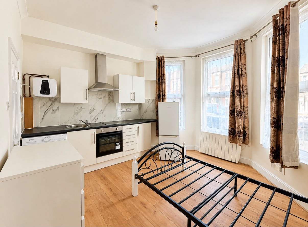 Studio Flat for Rent, N8